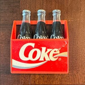 Vintage Coke Coca Cola Bottles in Carry case Magnet